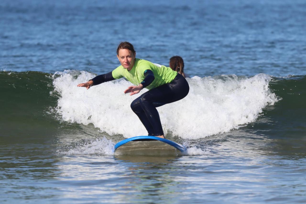 Getwet Surfcamp II Hostel Costa de Caparica Ngoại thất bức ảnh