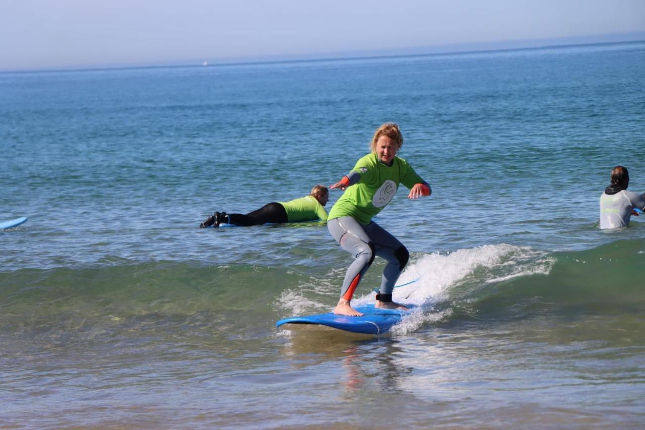 Getwet Surfcamp II Hostel Costa de Caparica Ngoại thất bức ảnh